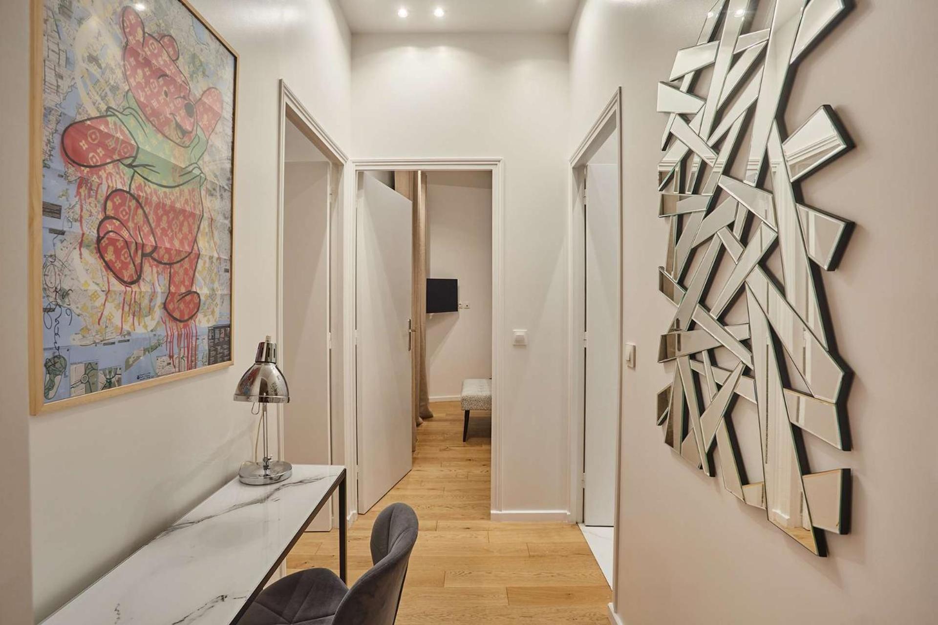 New 2 Bedrooms Center Of By Prestige Apartamento