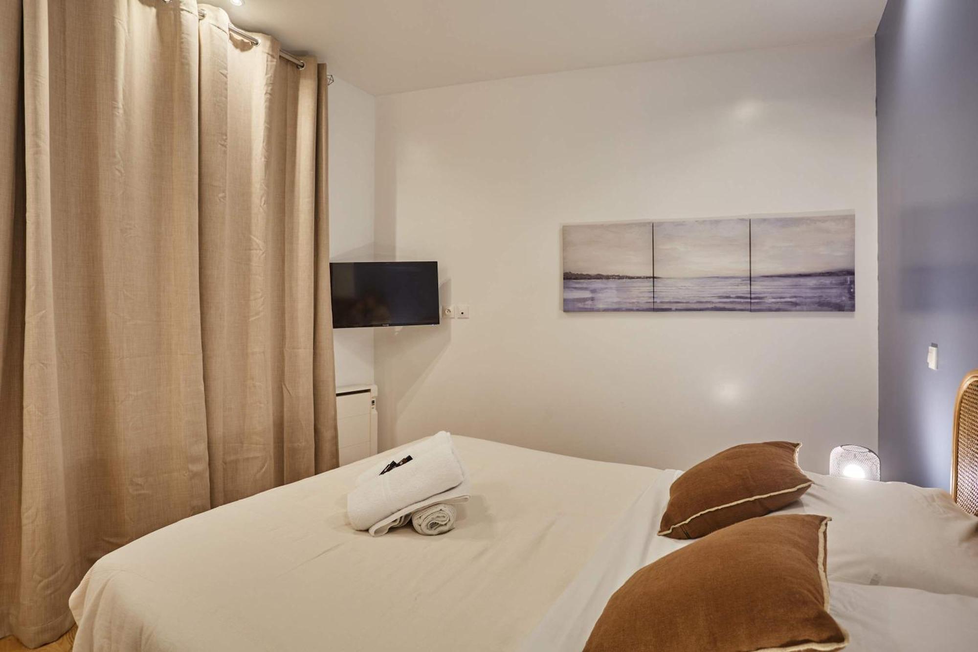 Appartement Superbe Gare Du Nord , Butte De Montmartre Maubeuge